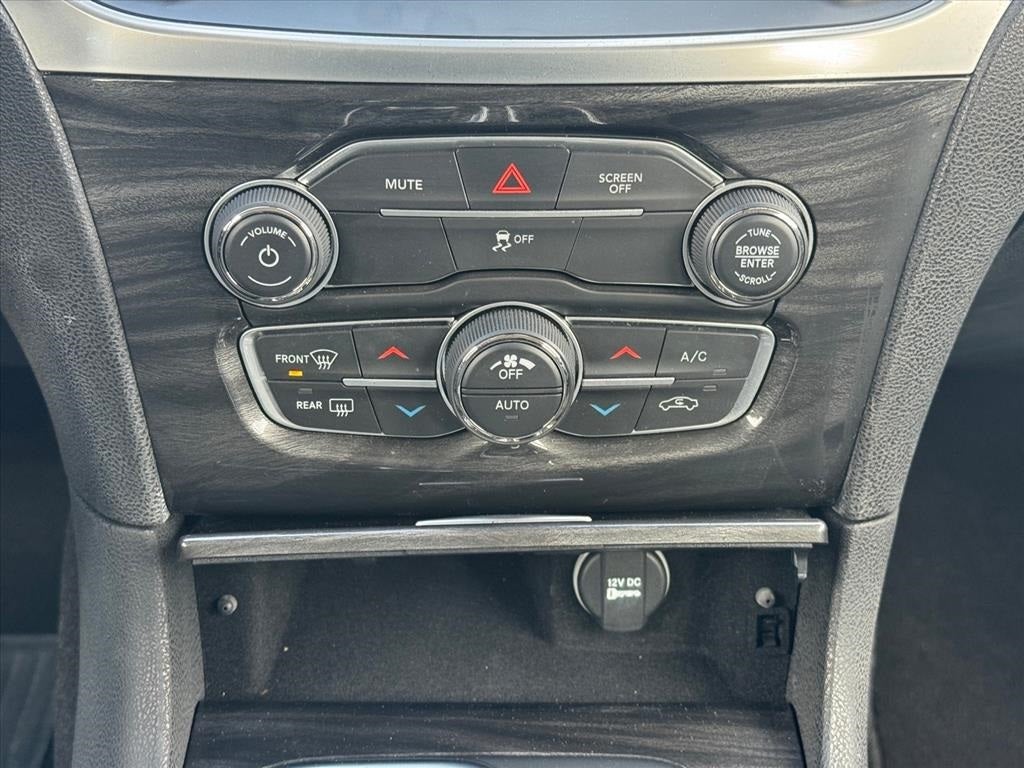 2019 Chrysler 300 Touring