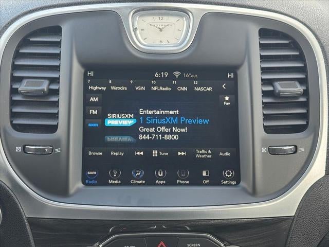 2019 Chrysler 300 Touring