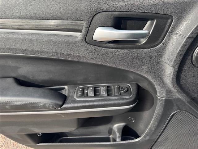 2019 Chrysler 300 Touring