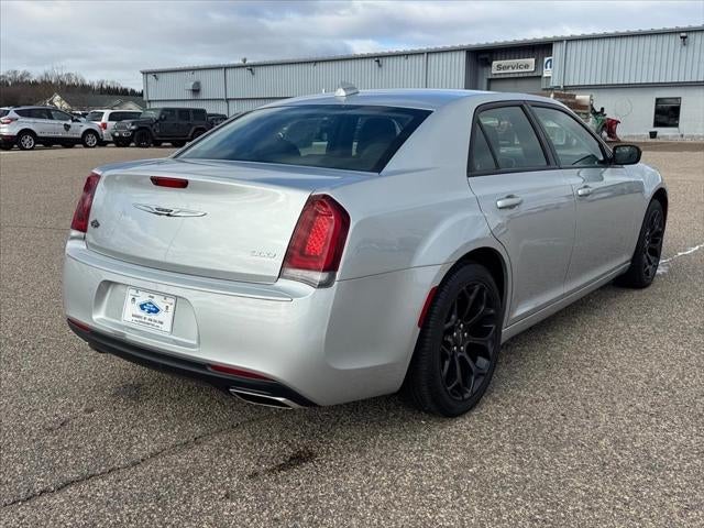 2019 Chrysler 300 Touring