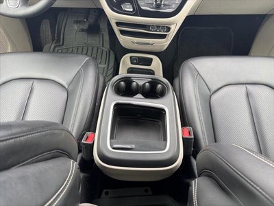 2023 Chrysler Pacifica Hybrid Touring L