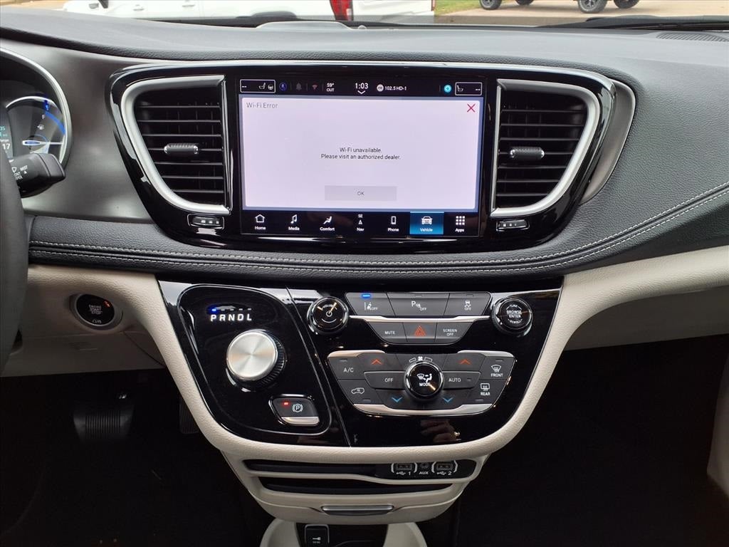 2024 Chrysler Pacifica Hybrid Select