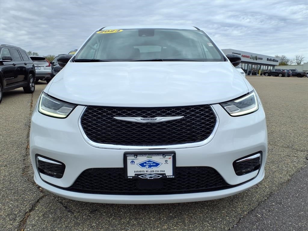 2024 Chrysler Pacifica Hybrid Select