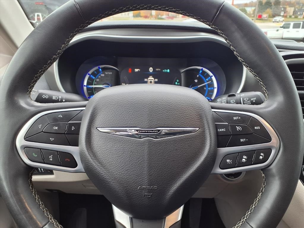 2024 Chrysler Pacifica Hybrid Select