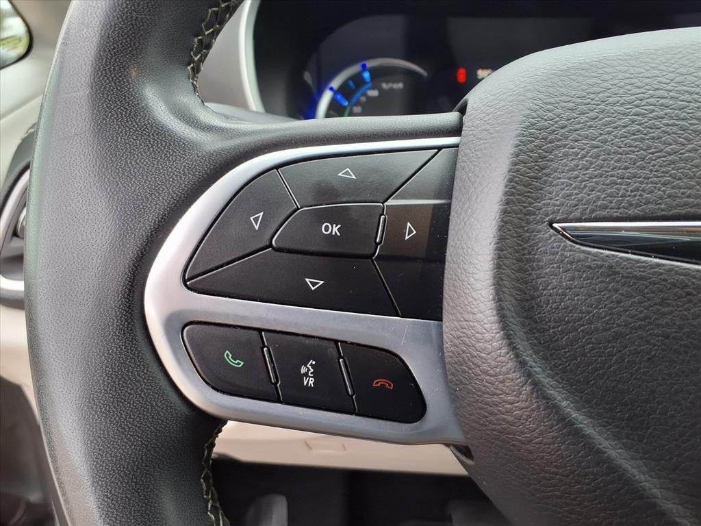 2024 Chrysler Pacifica Hybrid Select