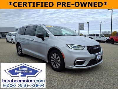 2024 Chrysler Pacifica Hybrid Select