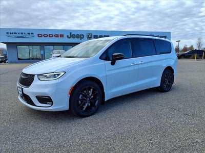 2026 Chrysler Pacifica PACIFICA SELECT AWD