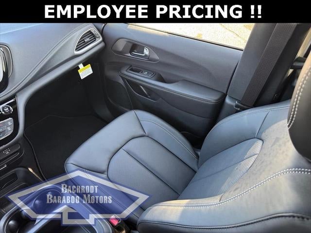 2026 Chrysler Pacifica PACIFICA SELECT AWD