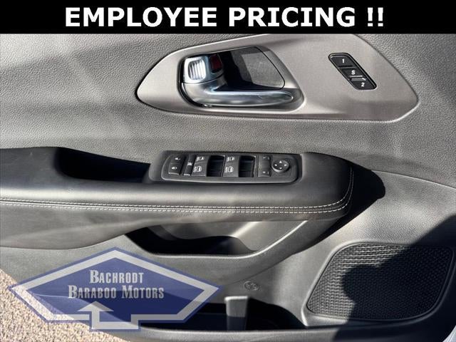 2026 Chrysler Pacifica PACIFICA SELECT AWD