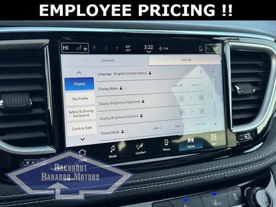 2026 Chrysler Pacifica PACIFICA SELECT AWD