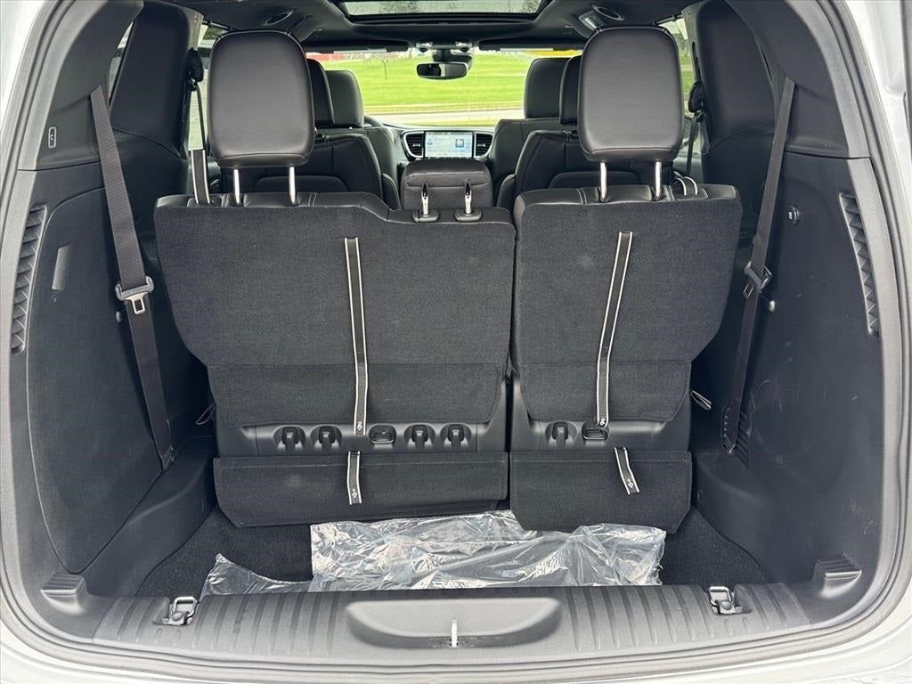 2026 Chrysler Pacifica PACIFICA SELECT AWD