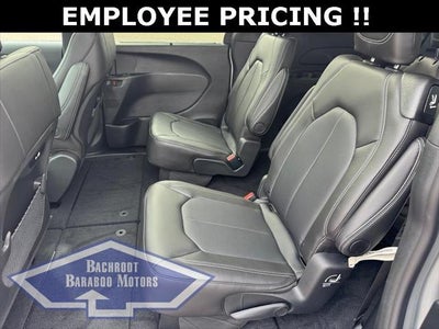 2026 Chrysler Pacifica PACIFICA SELECT AWD