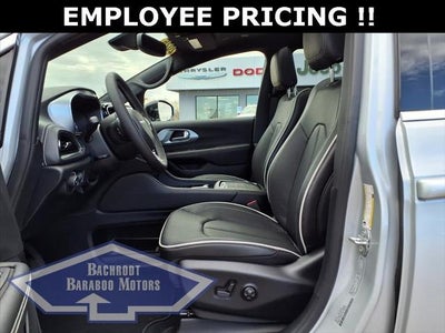 2026 Chrysler Pacifica PACIFICA LIMITED AWD