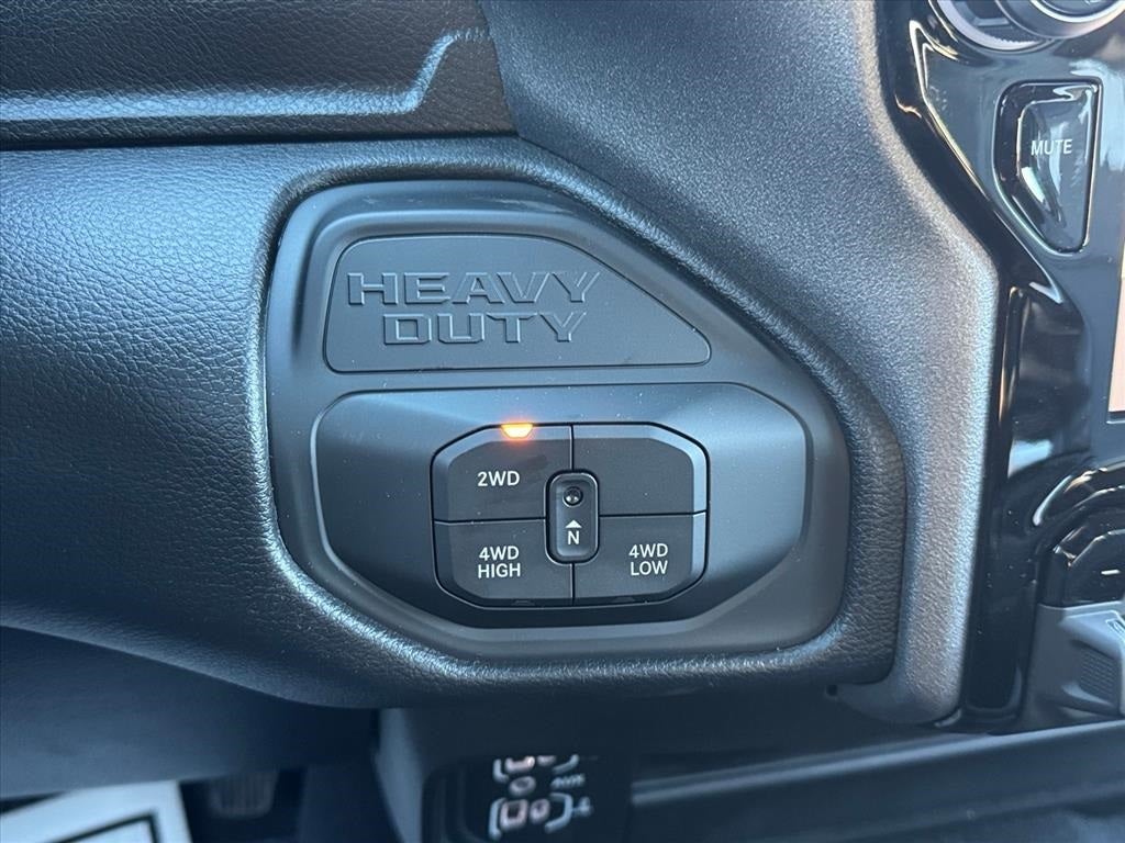 2026 RAM Ram 3500 RAM 3500 TRADESMAN CREW CAB 4X4 6'4' BOX