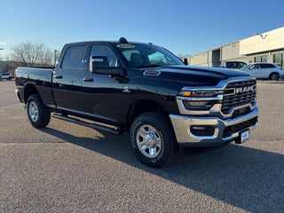 2026 RAM Ram 3500 RAM 3500 TRADESMAN CREW CAB 4X4 6'4' BOX