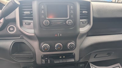 2022 RAM 2500 Tradesman Crew Cab 4x4 8' Box