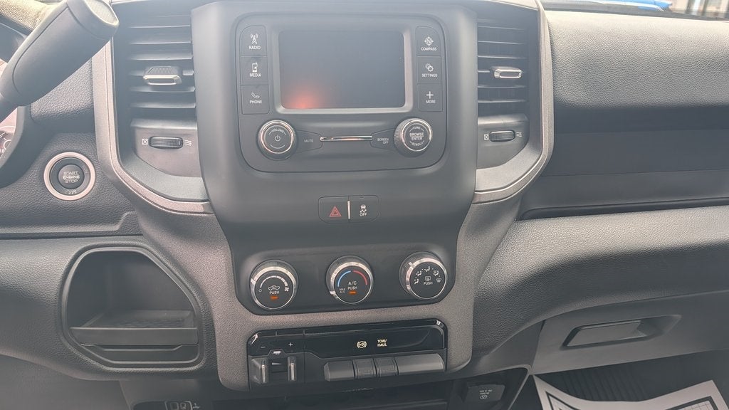 2022 RAM 2500 Tradesman Crew Cab 4x4 8' Box