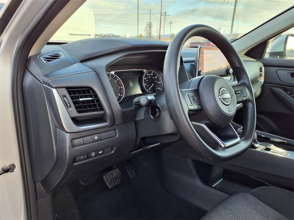 2024 Nissan Rogue SV FWD