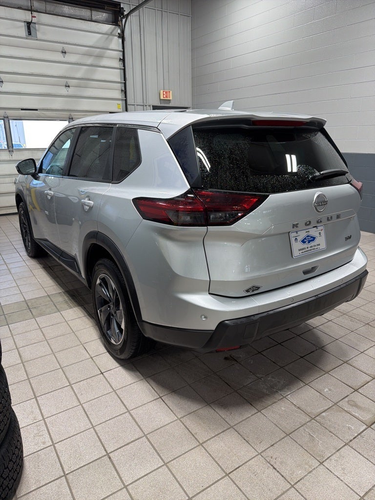 2024 Nissan Rogue SV FWD